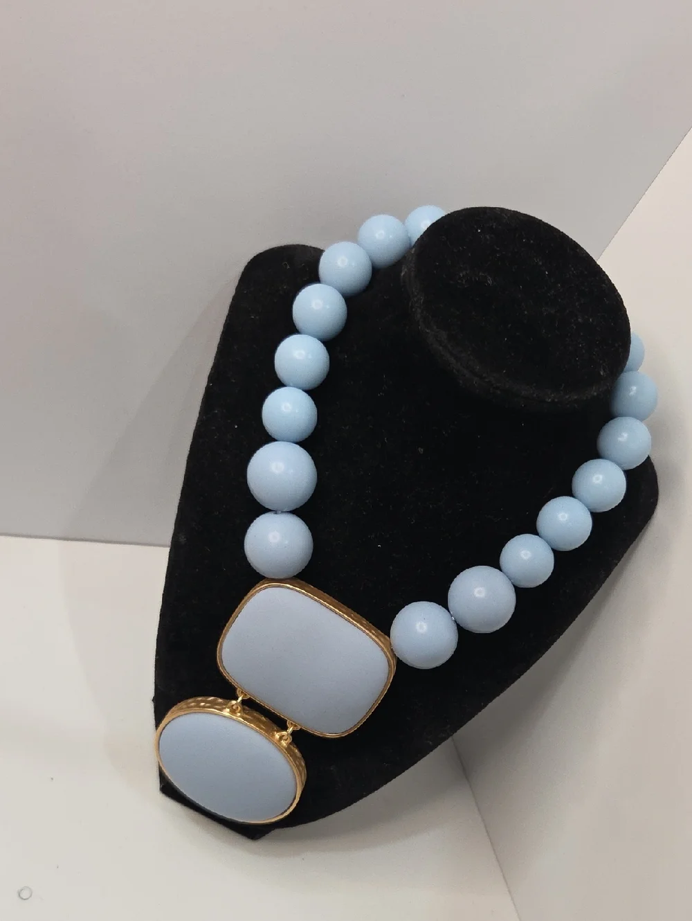 💙▪️Piper K ▪️beautiful  Baby Blue Beaded chunky 16in necklace